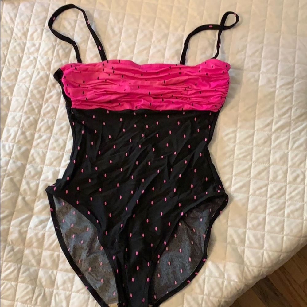 Vintage 1980’s polka dot swimsuit